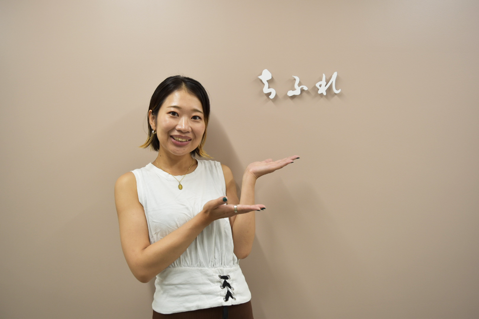 ご担当者様と会社入り口にて